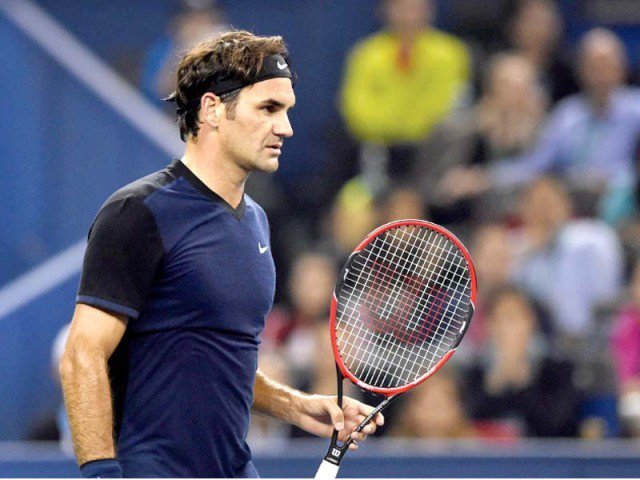 Federer caused his own downfall in the final game as he netted a forehand to bring up match point and then misfired a backhand return to leave a disbelieving Ramos Vinolas saluting the crowd