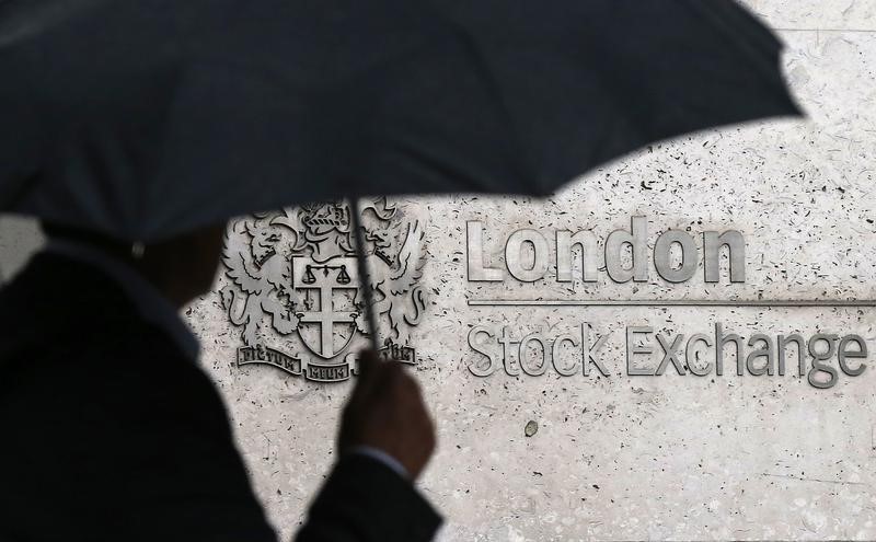 FTSE 100 falls as mining shares go into reverse