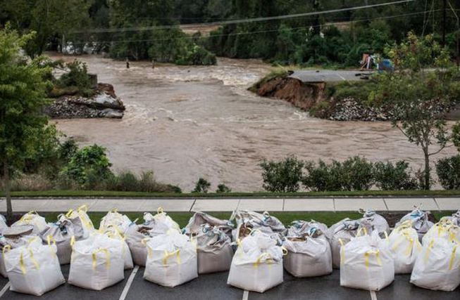 Flood slams South Carolina's already shoddy infrastructure