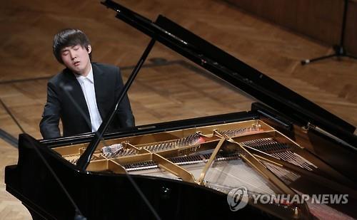 South Korean pianist Cho Seong-jin