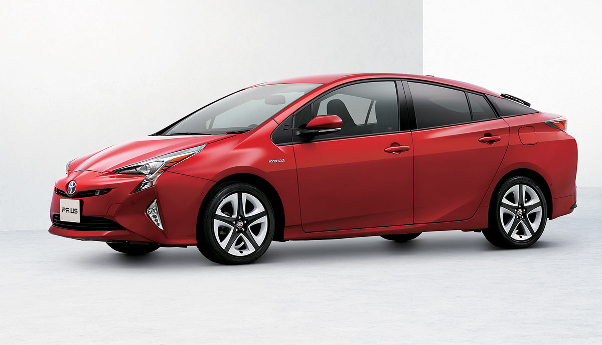 2016-Toyota-Prius-tech6