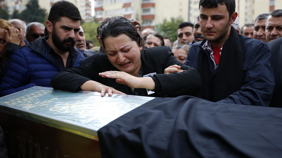 30 killed, 126 injured in Ankara bomb attacks