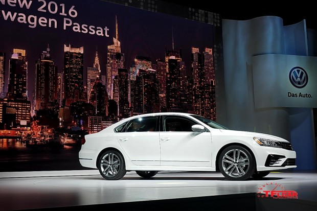 2016 VW Passat R-Line