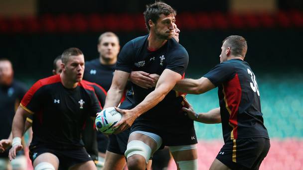 Wales&#039 World Cup squad met up with former boxing champion Joe Calzaghe ahead of Thursday's clash against Fiji