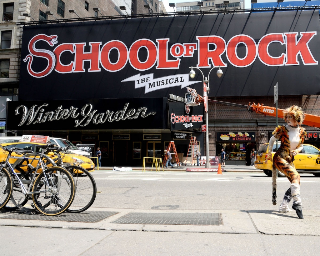 Watch 'School of Rock' Musical's Innovative, Interactive Music Video