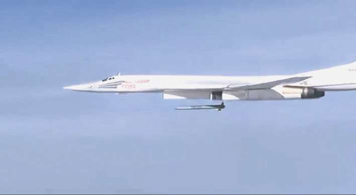 A Tu-160 launches a Kh-101 cruise missile against a target in Syria