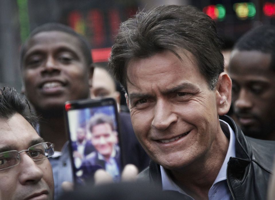 Charlie Sheen says he has HIV virus