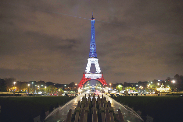 Paris attacks Hollande vows to'destroy Isis with further air strikes