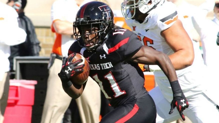 Oct 31 2015 Lubbock TX USA Texas Tech Red Raiders running back Jakeem Grant returns a kickoff for a touchdown against the Oklahoma State Cowboys in the first half at Jones AT&T Stadium. Mandatory Credit Michael C. Johnson-USA TODAY Sports