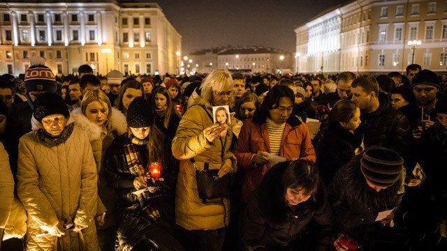 Russia mourns crash victims