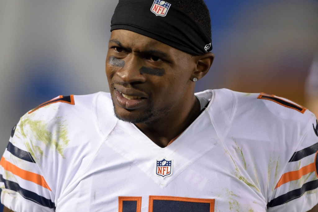 Bears' Alshon Jeffery: Tweaks groin, misses Thursday's practice