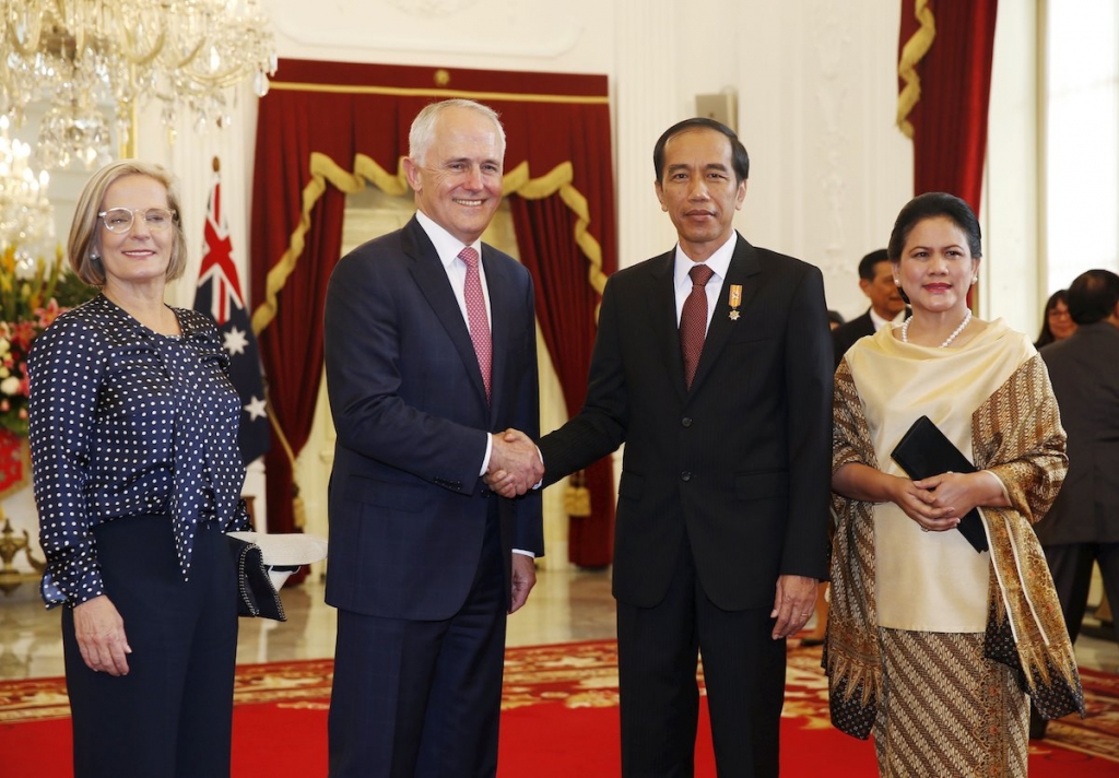 Issues like refugees drug executions and phone tapping have kept relations between Australia and Indonesia on ice. New Australian Prime Minister Malcolm Turnbull is hoping to warm ties between the two countries as he pays a visit to President Joko Widodo