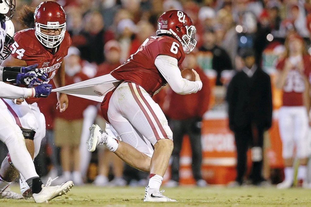 Baker Mayfield leaves game after second-quarter hit