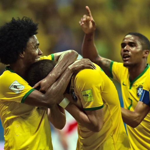 Brazil beat Peru 3-0