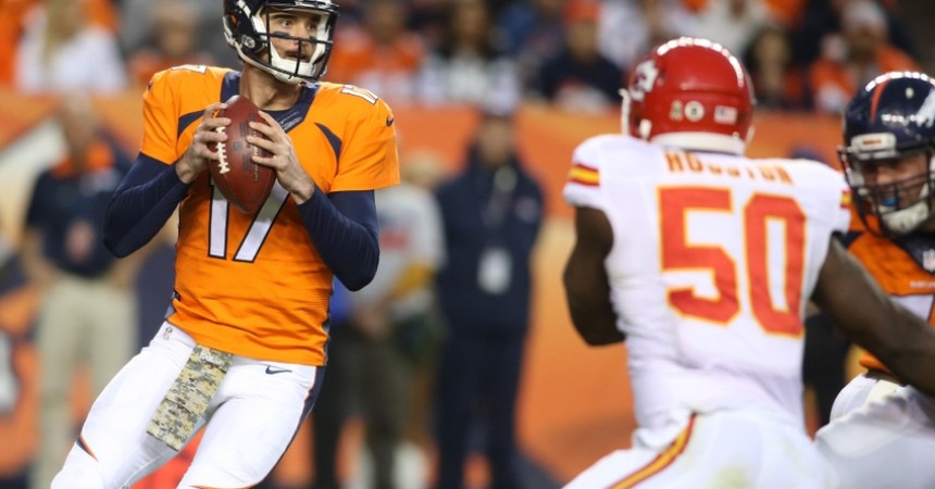 Manning hits the bench as Broncos fall 29-13 to Chiefs