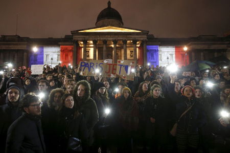 World leaders condemn Paris terrorist attacks