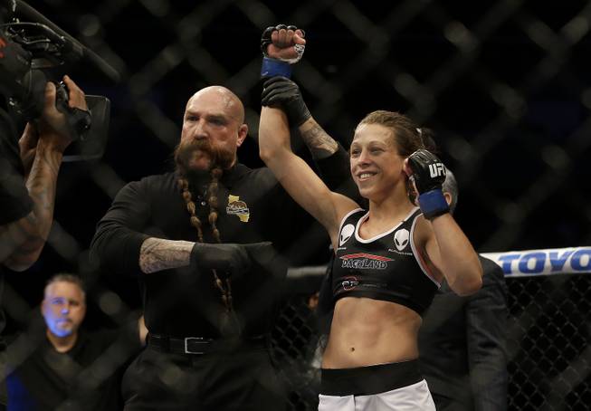 UFC 193: Watch “The Journey” – Joanna Jedrzejczyk