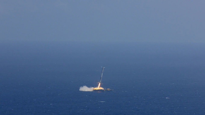 Smith, Babin Praise Successful Reusable Rocket Test in Texas