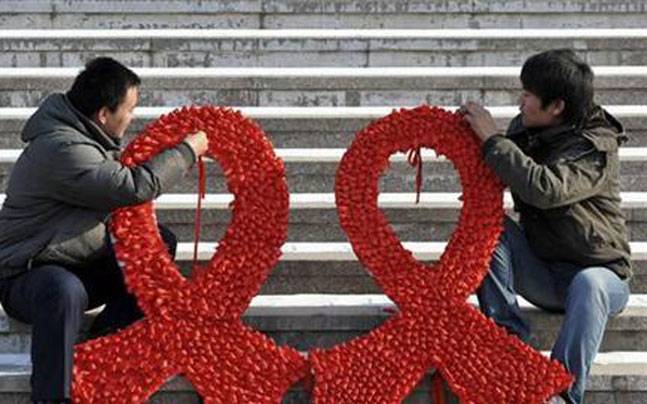 Drugs can control HIV but cure a'long way off