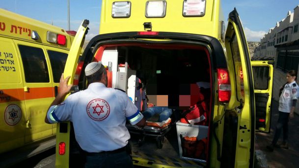 Evacuation of Kiryat Arba victim Hatzalah West Bank