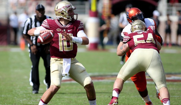 Oct 31 2015 Tallahassee FL USA Florida State quarterback Sean Mcguire looks to throw against the Syracuse Orange at Doak Campbell Stadium. Florida State won 45-21. Mandatory Credit Glenn Beil-USA TODAY Sports