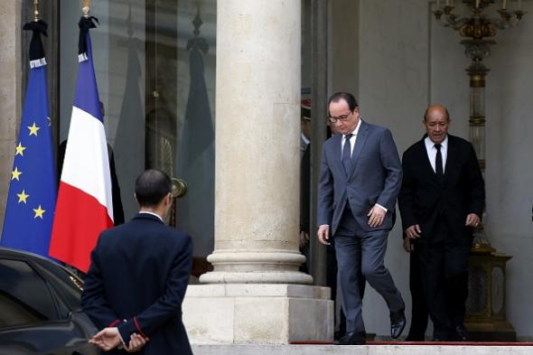 French President François Hollande leaving the Élysée Palace in Paris on Nov. 18 2015