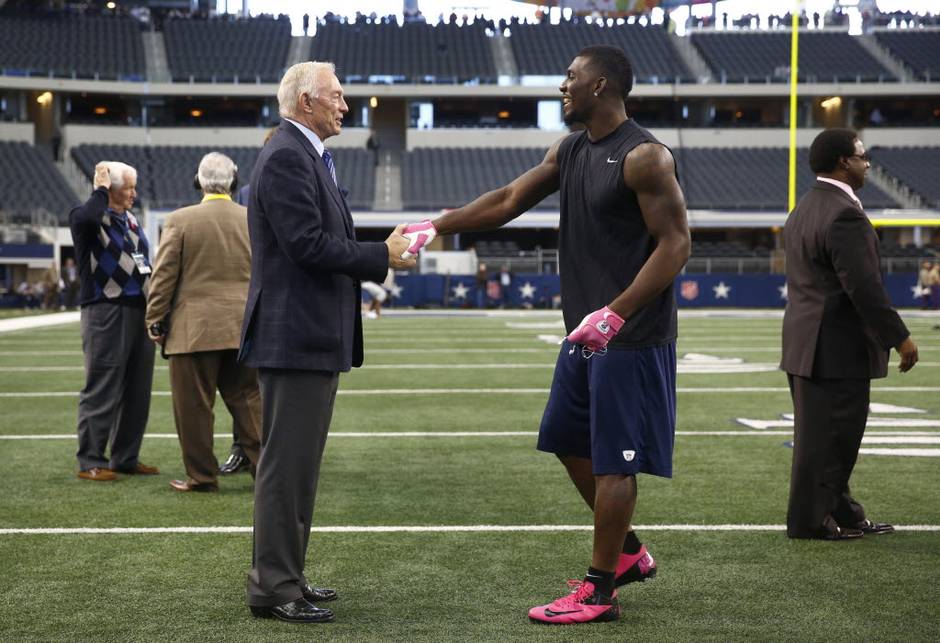 Frustration boiling over? Dez Bryant blows up at reporters in locker room