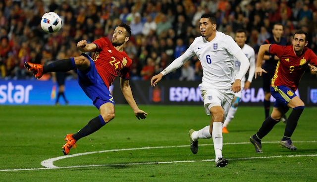 Mario Gaspar scores the first goal for Spain against England