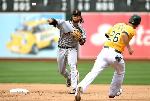 Giants shortstop Brandon Crawford won his first career Gold Glove Tuesday