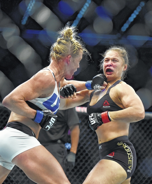 Bernie Sanders Supporter Ronda Rousey Got Into Cage Last Night. But No One Saw