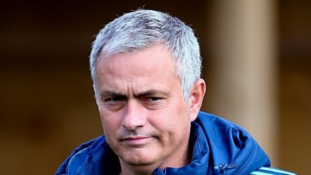 Football pundit fears Chelsea boss Jose Mourinho could face sack this weekend