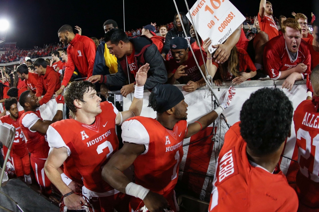 Undefeated no more No. 19 Houston loses on the road to UConn