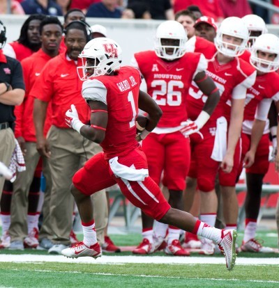 Houston claims berth in AAC title game with win over Navy