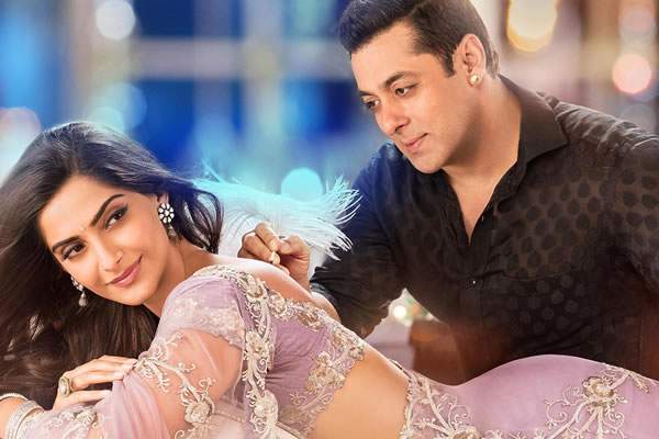 'Prem Ratan Dhan Payo' Movie Review: Why is Salman Khan in a Fight with Look