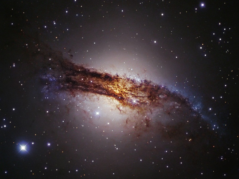 Giant galaxy