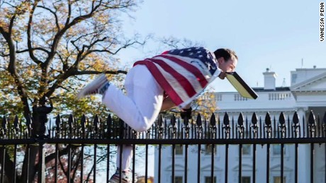 JUST WATCHEDWhite House jumper charged with'unlawful entry Replay More Videos...MUST WATCH