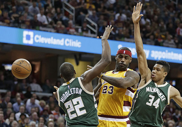 James, Love lead Cavaliers past Bucks, 115-100