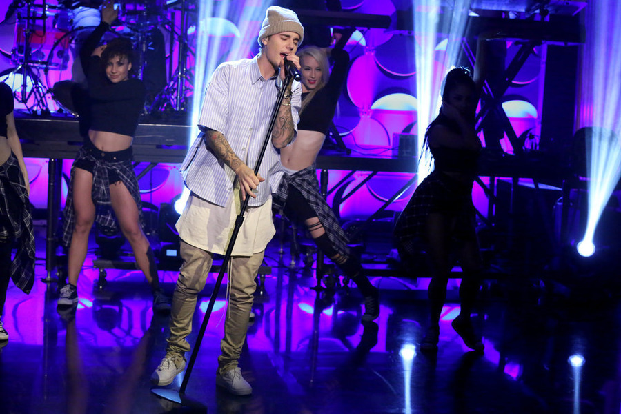 Watch Justin Bieber Show Off His Street Racing Skills on'Fallon