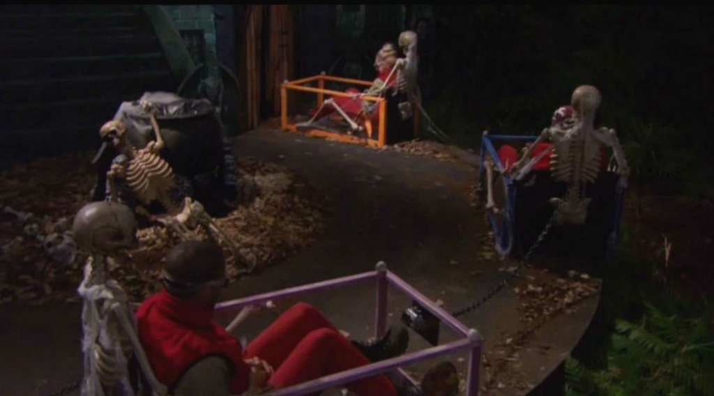 I'm a Celebrity 2015: Jorgie Porter and George Shelley get close as they