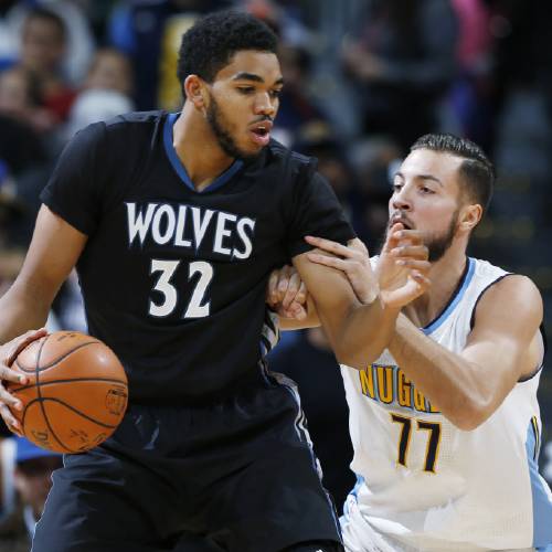 Towns erupts for 28 points, 14 rebounds as Timberwolves spoil Nuggets home opener