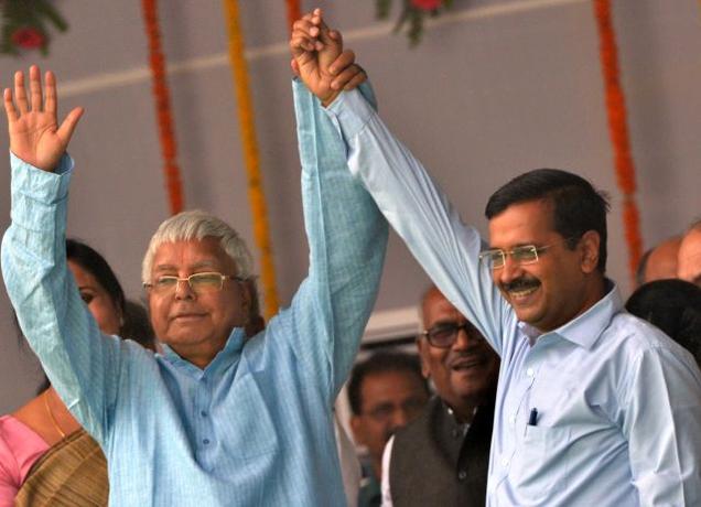 RJD Leader Lalu Prasad with Delhi Chief Minister Arvind Kejriwal at Nitish Kumar's swearing-in ceremony in Patna recently