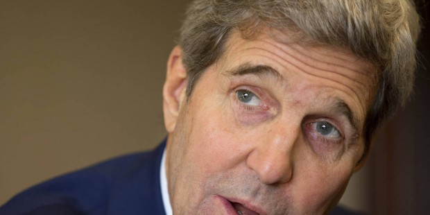 Palestinian attacks West Bank checkpoint as Kerry arrives in Israel for 1st 