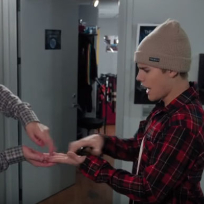 Jimmy Fallon Justin Bieber Have World's Longest Secret Handshake- Watch