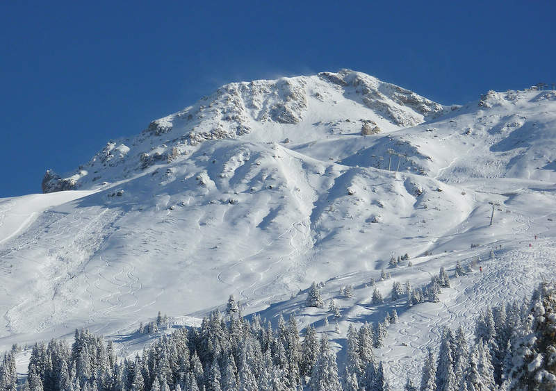 Snowpacks on mountain