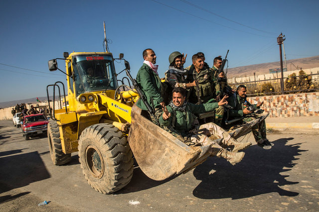 U.S.-led offensive aims to retake Sinjar, Iraq, from Islamic State, cut off