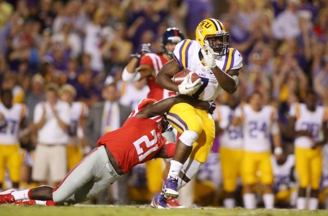 LSU Tigers Visits Ole Miss For SEC Clash- Line Spread Pick