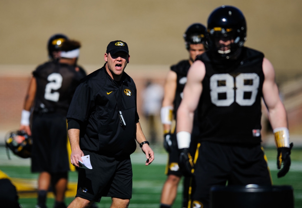 031015 002a Football- MU Spring practice 0310