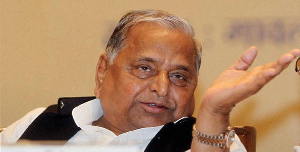 Mulayam Singh supports Aamir khan