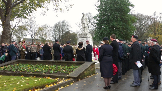 Nottinghamshire stops to remember the war dead