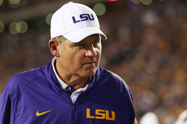 More Les? LSU rips A&M 19-7 to cheers of 'We want Les'